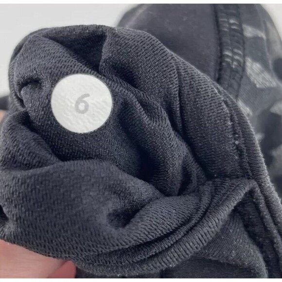 Lululemon Run Inspire Crop II Block It Pocket Luxtreme Heathered Net Pot Black 6 - Picture 4 of 13